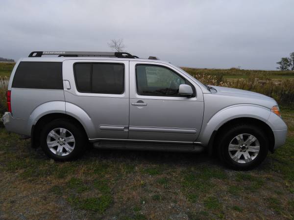 2005 Nissan Pathfinder LE Premium - cars & trucks - by owner -... for sale in Orange, CT – photo 5