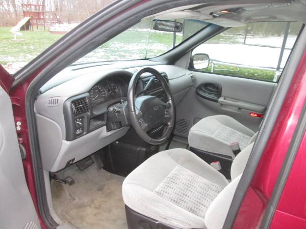 2004 Chevy Venture Mini Van original owner 8 passenger - cars &... for sale in Medway, OH – photo 7