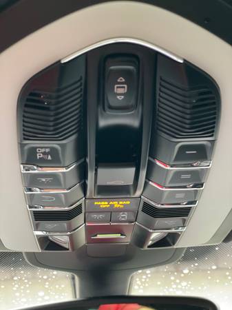 2017 Porsche Cayenne Platinum for sale in Kentwood, MI – photo 24