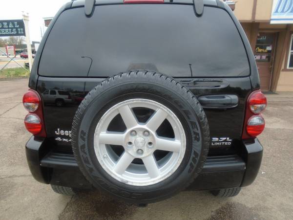 06 Jeep Liberty Limited 4WD 78, 000 MILES - - by dealer for sale in Sioux City, IA – photo 3