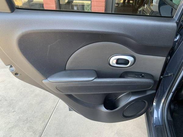 2014 Kia Soul Wagon 4D ONLY CLEAN TITLES! FAMILY ATMOSPHERE! for sale in Surprise, AZ – photo 21