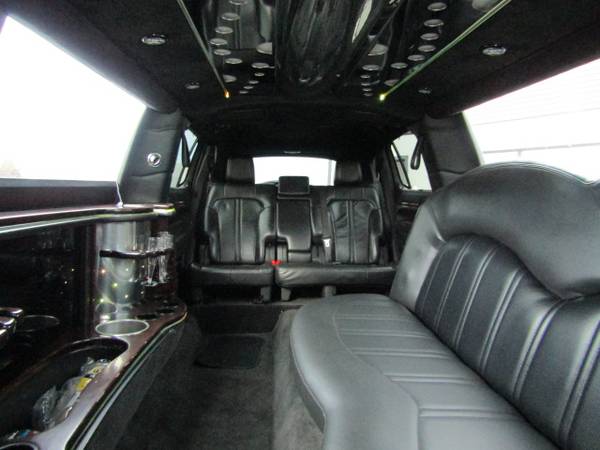 2014 Lincoln MKT LIMOUSINE AWD - - by dealer - vehicle for sale in New Glarus, WI – photo 13
