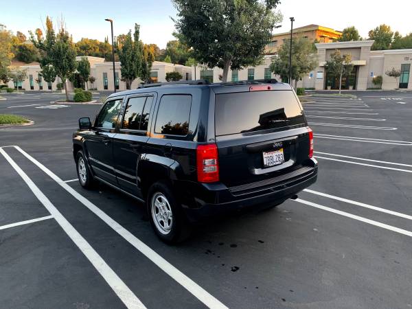 2014 Jeep Patriot FWD Sport low miles Gray / black for sale in Concord, CA – photo 7