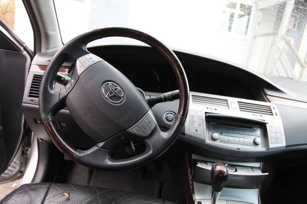 2009 Toyota Avalon - so nice - - by dealer - vehicle for sale in Northampton, MA – photo 10