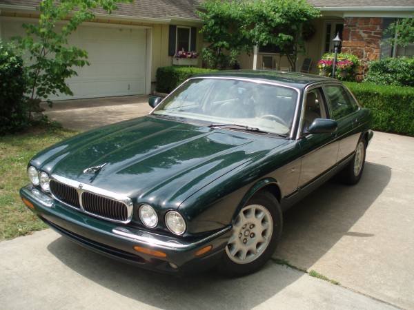 Amazing 1999 Jaguar - cars & trucks - by owner - vehicle automotive... for sale in Bixby, OK – photo 2