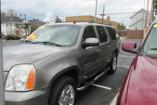 2007 GMC YUKON XL - cars & trucks - by dealer - vehicle automotive... for sale in Michigan City, IL – photo 6