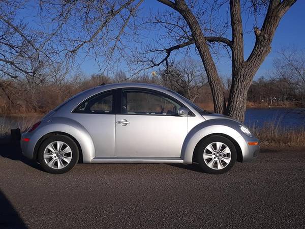 2008 Volkswagen Beetle 2L Turbo - cars & trucks - by owner - vehicle... for sale in Wichita, KS – photo 2