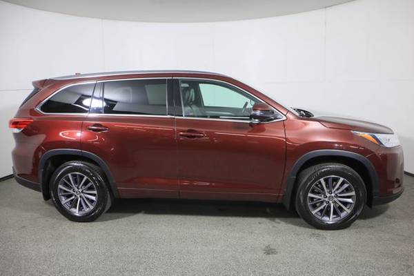 2018 Toyota Highlander, Ooh La La Rouge Mica - - by for sale in Wall, NJ – photo 6