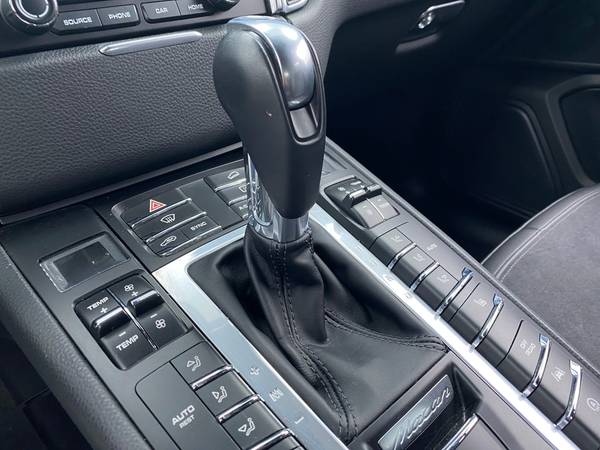 2018 Porsche Macan Sport Utility 4D suv White - FINANCE ONLINE -... for sale in Covington, OH – photo 19