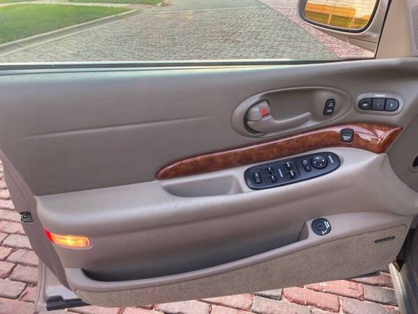 2002 Buick LeSabre Limited 4dr Sedan 55775 Miles - cars & trucks -... for sale in Maywood, IL – photo 17