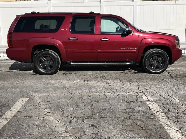 2007 Chevrolet Suburban 1500 - - by dealer - vehicle for sale in Paterson, NJ – photo 3