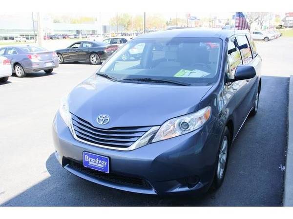 2016 Toyota Sienna mini-van L - Toyota Blue - - by for sale in Green Bay, WI – photo 8