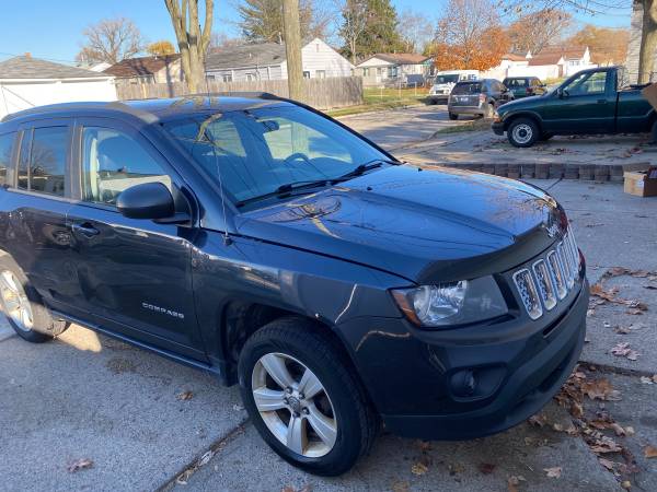 2014 Jeep Compass - cars & trucks - by owner - vehicle automotive sale for sale in Saint Clair Shores, MI – photo 2
