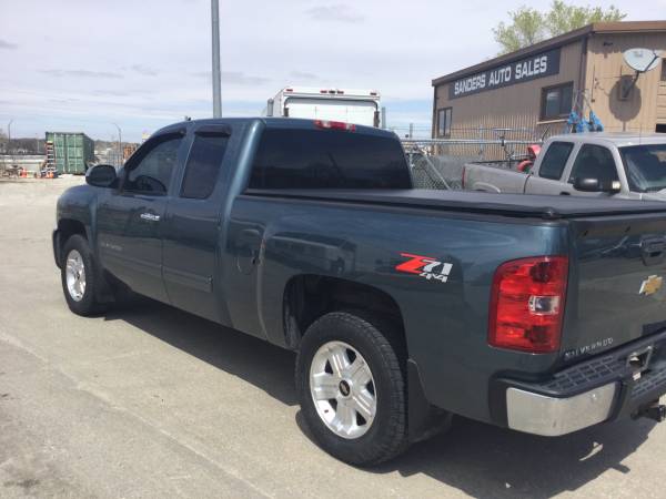2013 CHEVY SILVERADO EXT CAB LTZ (86, 000 MILES) - - by for sale in Lincoln, IA – photo 2
