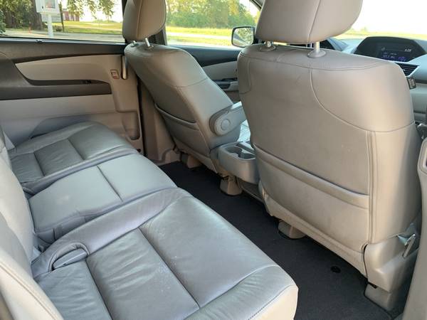2011 Honda Odyssey EX-L - cars & trucks - by owner - vehicle... for sale in Ballwin, MO – photo 14