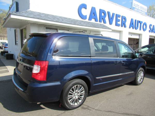 2014 Chrysler Town and Country Touring L Leather only 69K! Warranty! for sale in Minneapolis, MN – photo 4