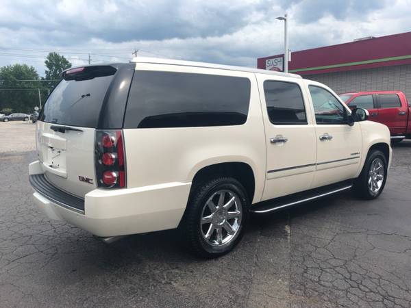 2012 GMC Yukon XL AWD 4dr 1500 Denali * Try Monthly for sale in FAIRVIEW HEIGHTS, IL – photo 5