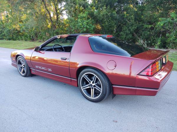Extremely Nice 1986 Chevrolet Iroc Z/28 Up For Sale - cars & trucks... for sale in Hudson, FL – photo 5