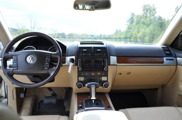 2010 VW Touareg TDI AWD LOW MILES for sale in Laurys Station, PA – photo 7