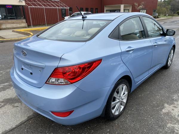2013 Hyundai Accent SE - - by dealer - vehicle for sale in south burlington, VT – photo 5