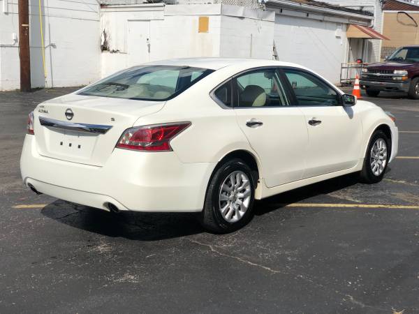 2015 NISSAN ALTIMA - LOW MILES - SUPER CLEAN - cars & trucks - by... for sale in Nashville, KY – photo 4