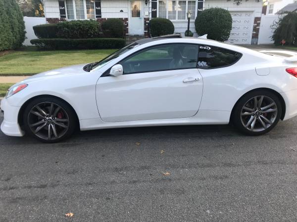 Genesis coupe 3.8 *LOW MILES for sale in North Massapequa, NY – photo 2