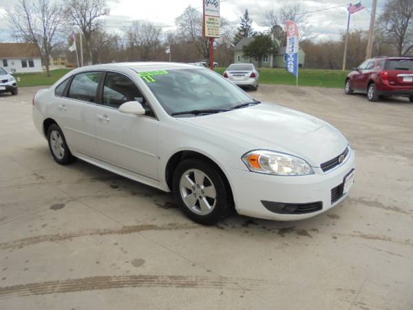2011 Chevy Impala LT**2 Owner/New Tires/94K**{www.dafarmer.com} for sale in CENTER POINT, IA – photo 17
