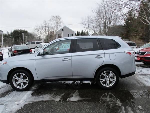 2014 Mitsubishi Outlander SE S-AWC - - by dealer for sale in Somersworth , NH – photo 8