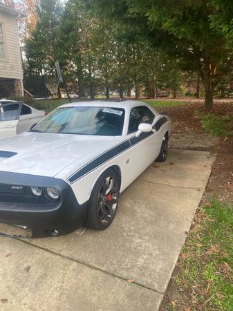 Challanger srt 392 - cars & trucks - by owner - vehicle automotive... for sale in Winston Salem, NC – photo 2