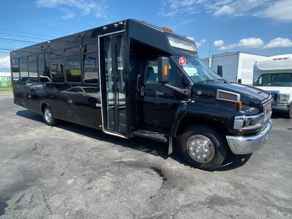 2007 GMC C5500 4X2 2dr Chassis 166 259 in. WB Accept Tax IDs, No D/L... for sale in Morrisville, PA – photo 4