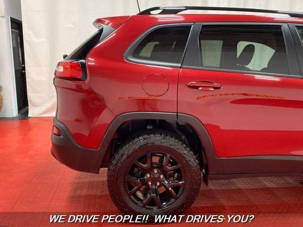 2017 Jeep Cherokee Limited 4x4 Limited 4dr SUV We Can Get You for sale in Temple Hills, District Of Columbia – photo 7