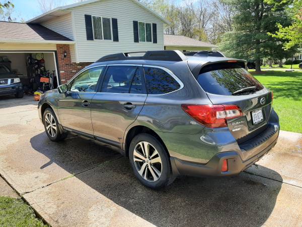 2018 Subaru Outback 2 5i Limited for sale in North Royalton, OH – photo 5