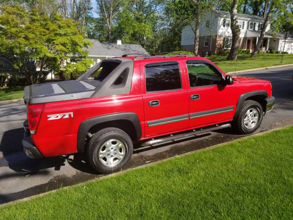 2005 Chevy Avalanche Z71 for sale in reading, PA – photo 2