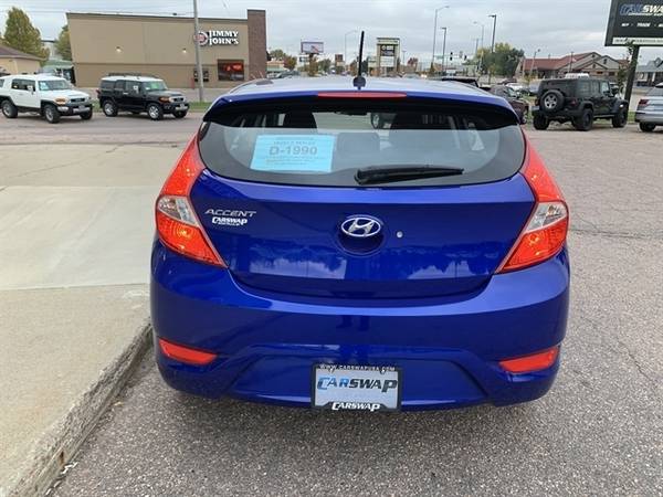 2014 Hyundai Accent SE*** Sunroof! Bluetooth! *** for sale in Sioux Falls, SD – photo 4