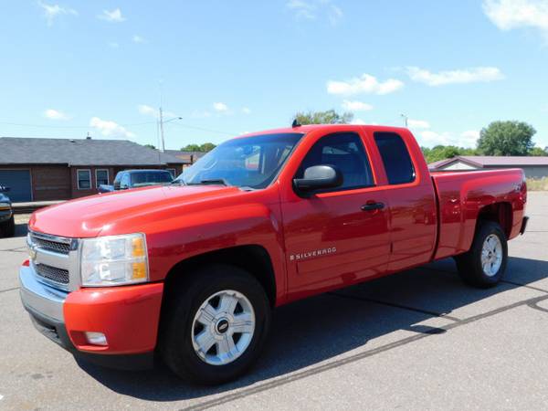 2007 Chevy Silverado 1500 LT Extended cab 4x4 *AZ truck, NO Rust!* for sale in Buffalo, MN – photo 2
