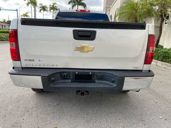 2011 Chevrolet Silverado 1500 EXT Cab LS - cars & trucks - by owner... for sale in Miami, FL – photo 3
