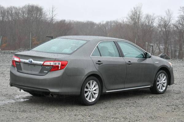 2012 Toyota Camry Hybrid XLE - - by dealer for sale in Naugatuck, CT – photo 7