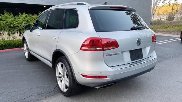 2012 VW Volkswagen Touareg Exec suv Cool Silver Metallic - cars & for sale in Laguna Niguel, CA – photo 10