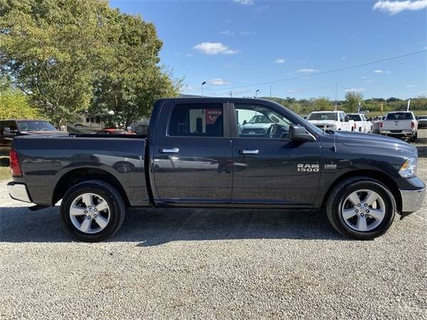 2017 Ram 1500 SLT **Chillicothe Truck Southern Ohio's Only All Truck... for sale in Chillicothe, OH – photo 4
