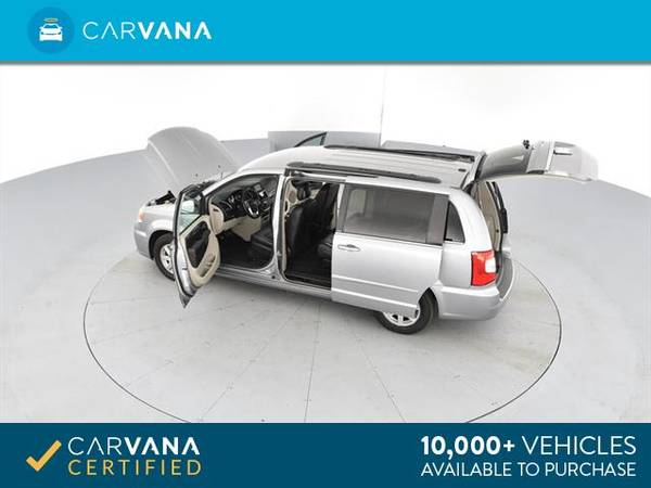 2013 Chrysler Town and Country Touring Minivan 4D mini-van Silver - for sale in Detroit, MI – photo 13