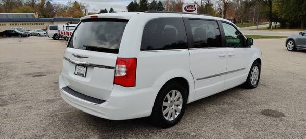 2014 Chrysler Town Country 4dr Wgn Touring - cars & trucks - by... for sale in Oconomowoc, WI – photo 3