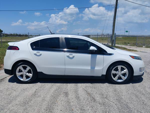 2012 Chevy Volt Hybrid Hackback GORGEOUS ONE-OWNER - cars & for sale in Clearwater, FL – photo 9