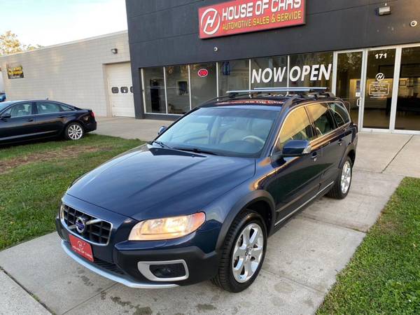 Check Out This Spotless 2011 Volvo XC70 with 114, 947 Miles-Hartford for sale in Meriden, CT – photo 17