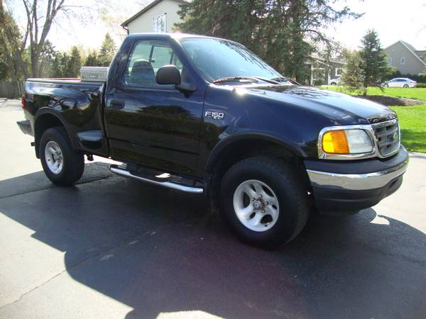 2004 Ford F150 4X4 Heritage Flareside (1 Owner/Low Miles) - cars & for sale in Northbrook, WI – photo 3