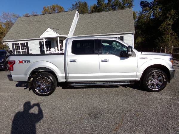 IMMACULATE 2018 Ford F-150 Crew Cab 4X4 - cars & trucks - by dealer... for sale in Hayes, VA – photo 11