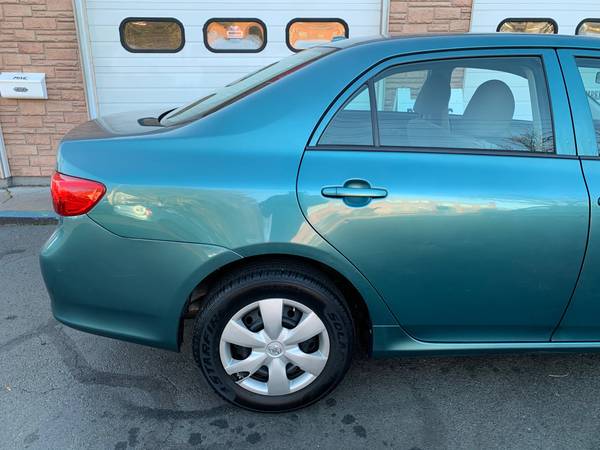 ☼☼ 2010 TOYOTA COROLLA 1-OWNER! GOOD MILES - cars & trucks - by... for sale in West Haven, CT – photo 15