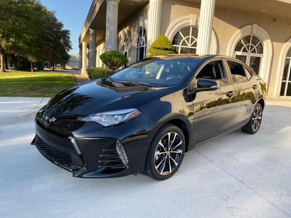 2019 corlla se sport low mil---only--3k--only is new car little hail for sale in Carrollton, TX – photo 8