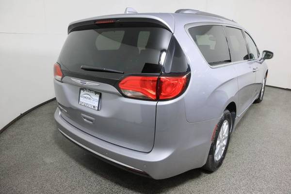 2020 Chrysler Pacifica, Billet Silver Metallic Clearcoat - cars &... for sale in Wall, NJ – photo 5