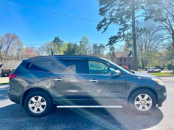 2009 Chevrolet-3RD ROW! MINT CONDITION! Traverse-BUY HERE for sale in Knoxville, TN – photo 6