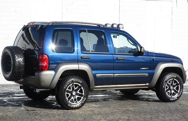** 2004 Jeep Liberty Sport Sharp SUV 4x4 ** - cars & trucks - by... for sale in Minerva, OH – photo 2